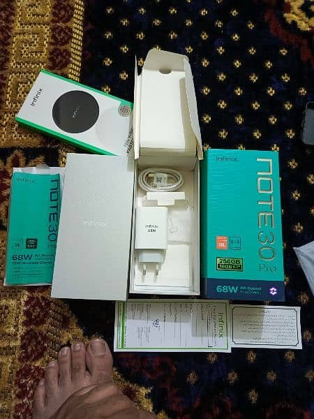 Infinix note 30 pro 16/256 GB new Box pack condition 11 month warranty